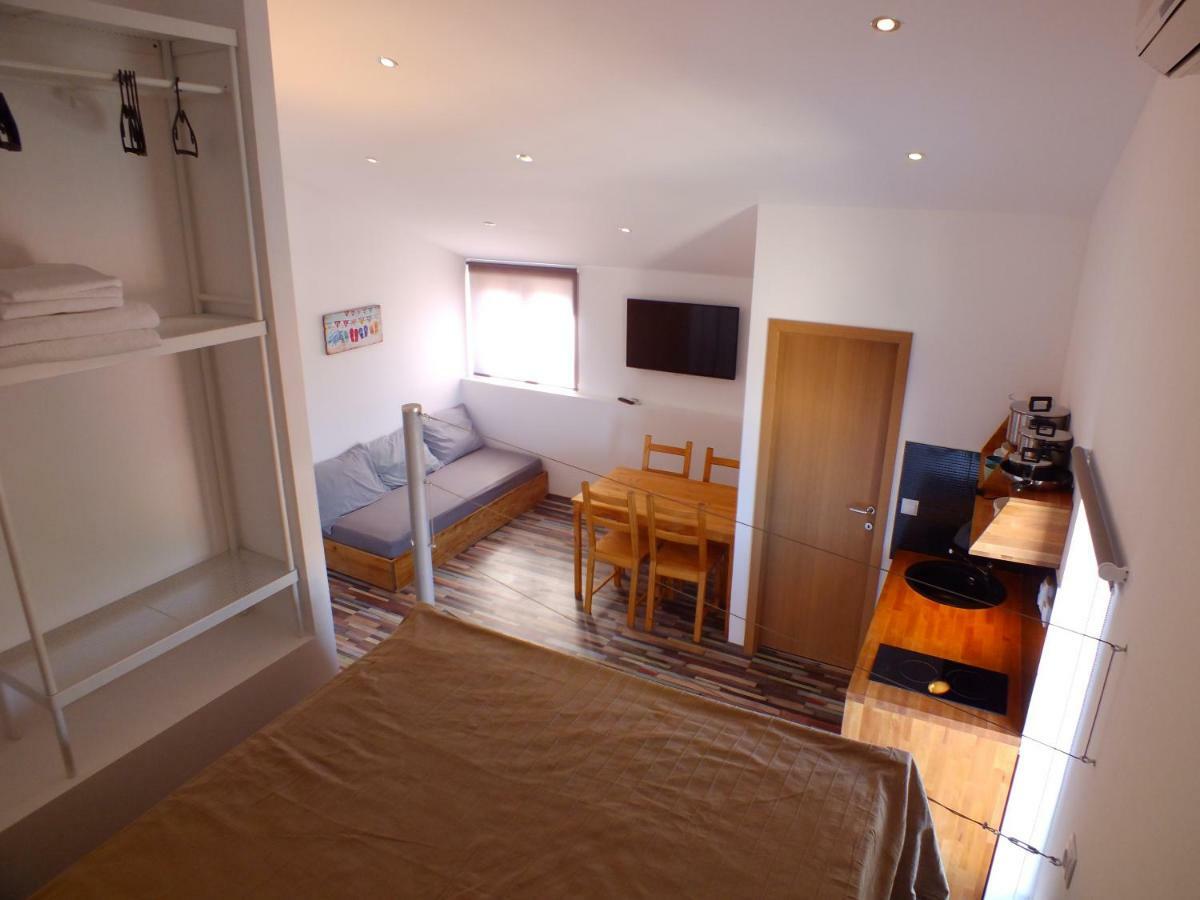 Apartmani Barisic Brodarica  Exteriör bild