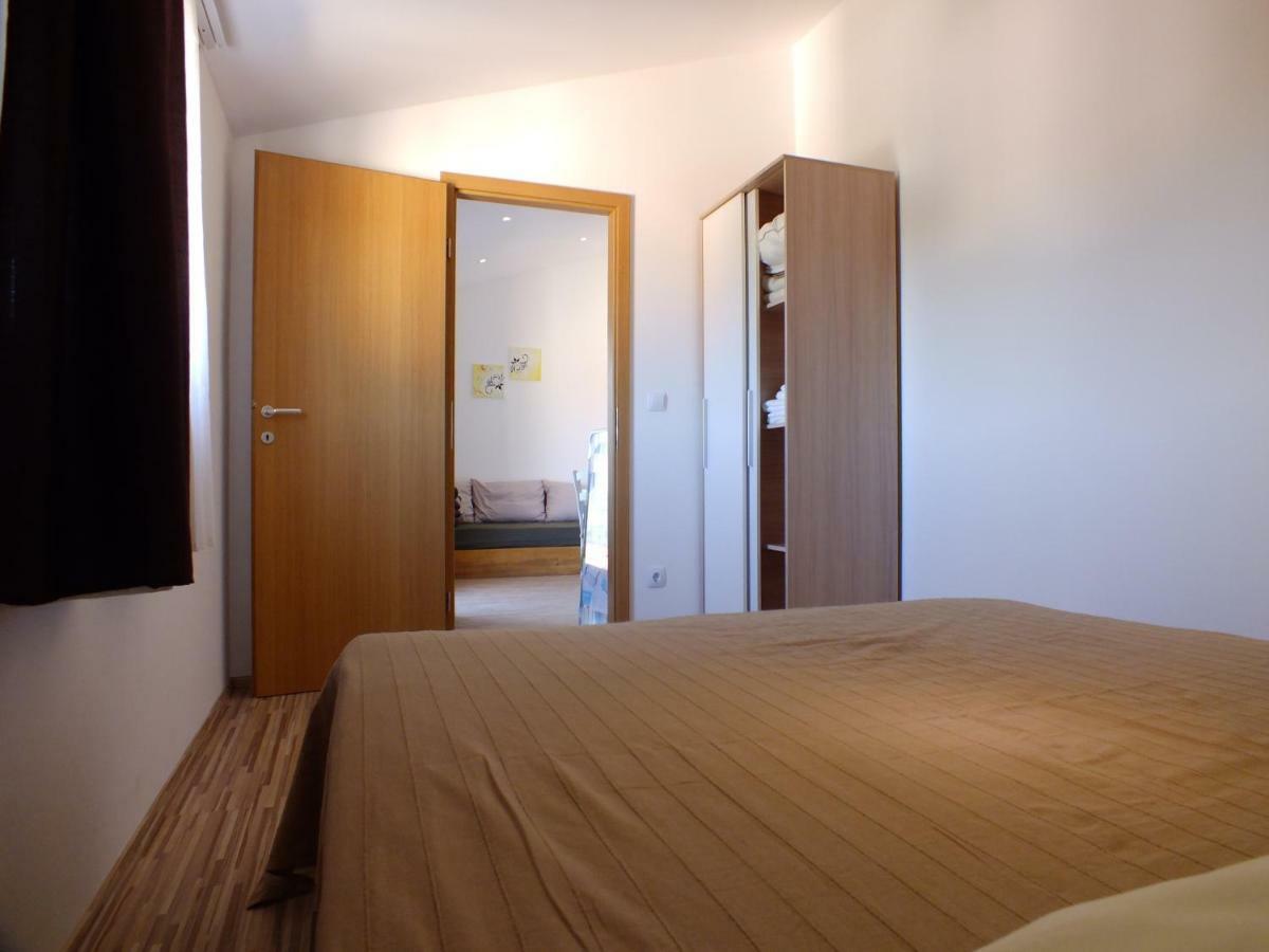 Apartmani Barisic Brodarica  Exteriör bild