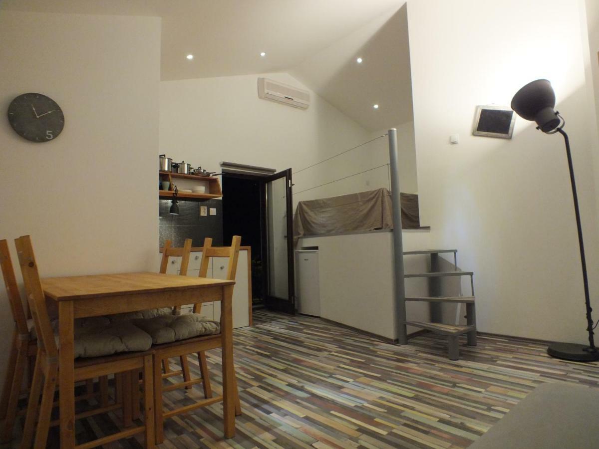Apartmani Barisic Brodarica  Exteriör bild